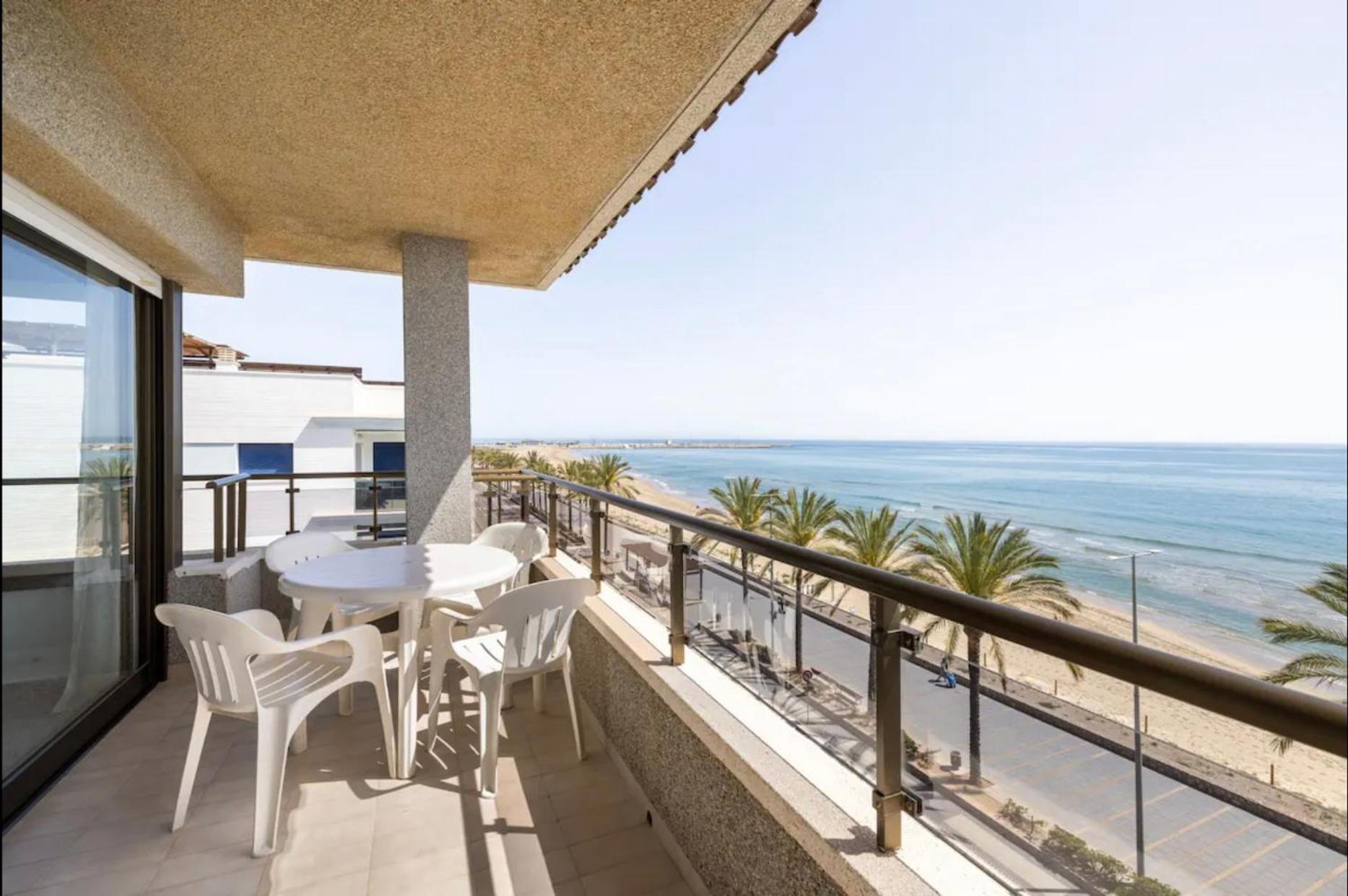Beach Apartment In Calafell Eksteriør billede